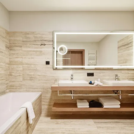 Lake Hill Mazury, A Member Of Radisson Individuals Hotel Ostróda